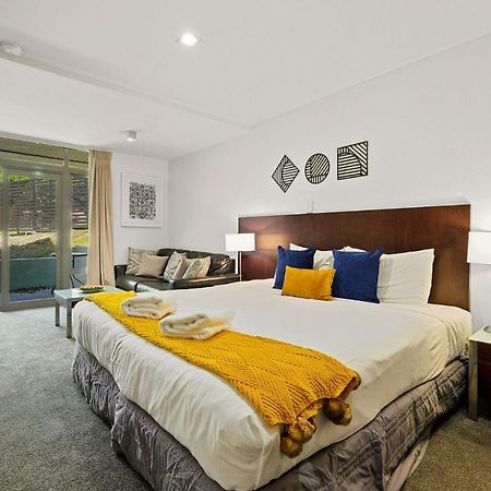 The Alps Apartment Three Bedroom 퀸즈타운 외부 사진